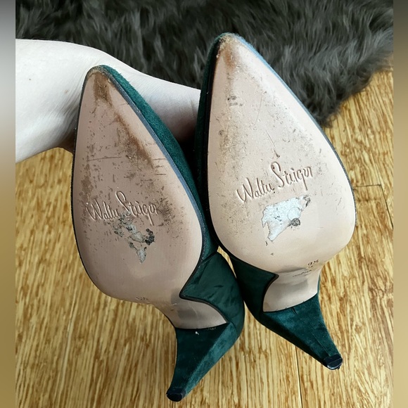 Dark green suede Walter Steiger curved high heels - Picture 7 of 9